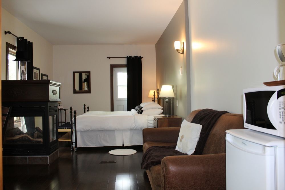 ברומונט Auberge Nuits De St-Georges מראה חיצוני תמונה